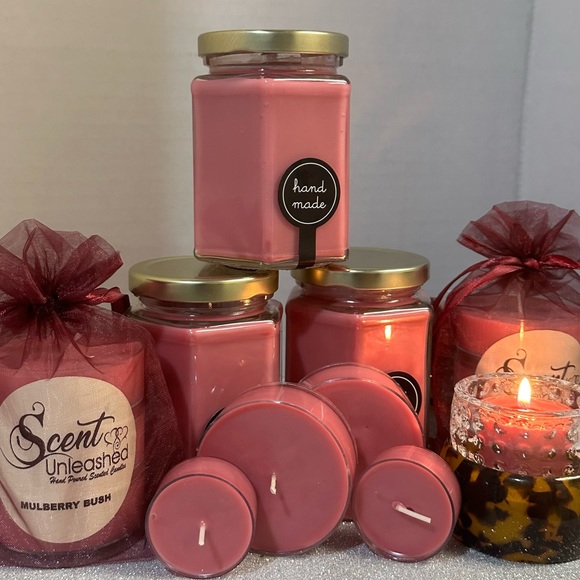 TAYBERRY TEAKWOOD, MULBERRY BUSH LUXURY HAND POURED SCENTED CANDLES - Picture 3 of 13